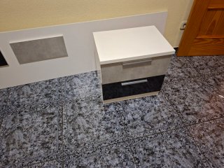 Testiera e comodini