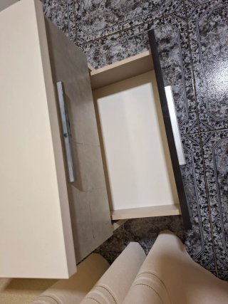 Testiera e comodini