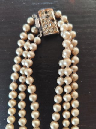 Collana perle anni '70 oro e bianche