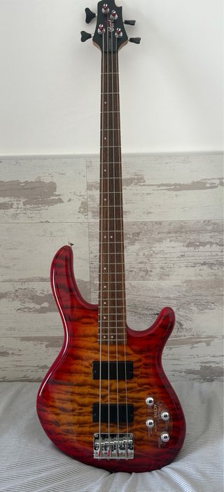 Bajo Eléctrico Cort Action DLX Plus