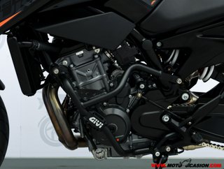 KTM 890 DUKE