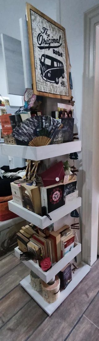 Urge!! Estantería librería de madera