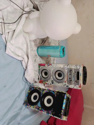 Lote altavoces Bluetooth varios colores