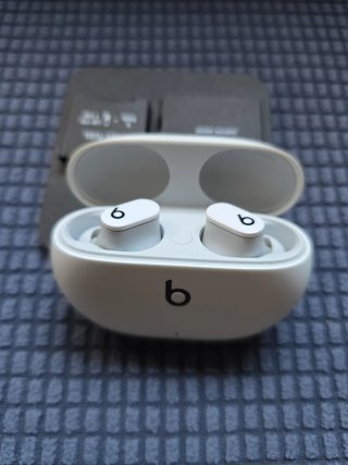 Auricolari Beats Studio Buds Bianchi