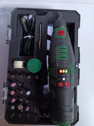 Taladro Parkside tipo Dremel con accesorios