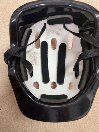 Casco Hello Kitty rosa bici niña
