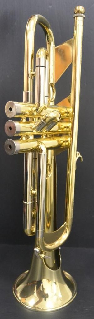Trompeta Sib Courtois Evolution III Lacada