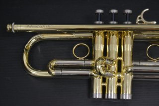 Trompeta Sib Courtois Evolution III Lacada
