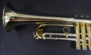 Trompeta Sib Courtois Evolution III Lacada