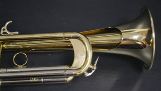 Trompeta Sib Courtois Evolution III Lacada