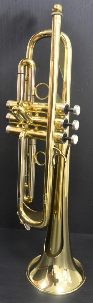 Trompeta Sib Courtois Evolution III Lacada