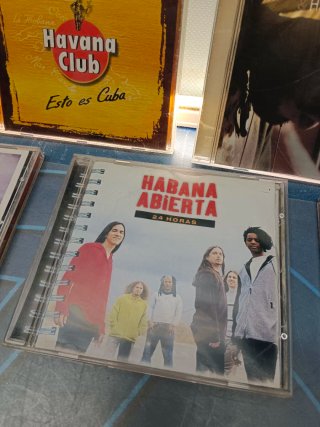 Lote 7 CDs Música: Labordeta y Mundo