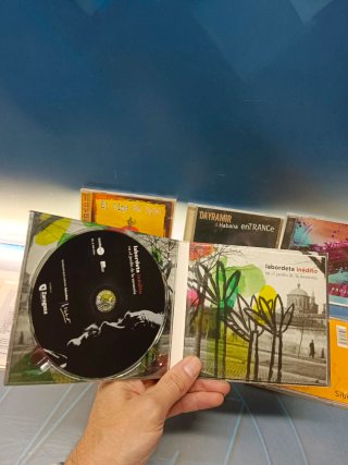 Lote 7 CDs Música: Labordeta y Mundo