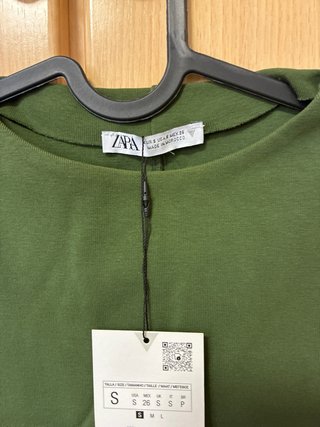 Vestido corto verde Zara