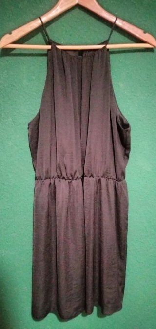 Vestido negro halter