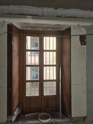 Puertas de balcón madera maciza