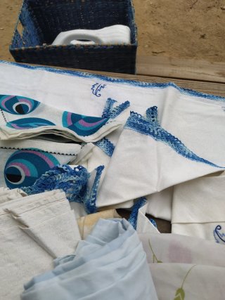 Set di coperte antiche con motivo floreale