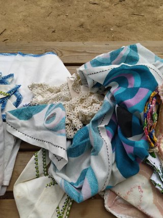 Set di coperte antiche con motivo floreale