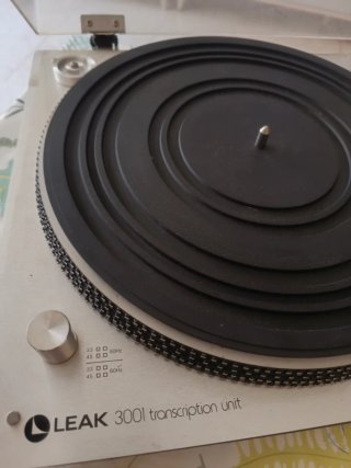 Tocadiscos Vintage LEAK 3001