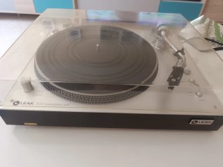 Tocadiscos Vintage LEAK 3001