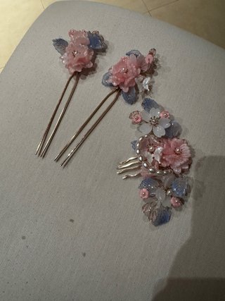 Horquillas y peine florales