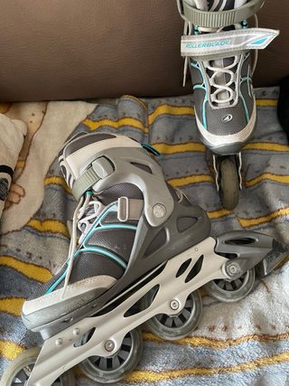 Patines en línea Rollerblade + protecciones