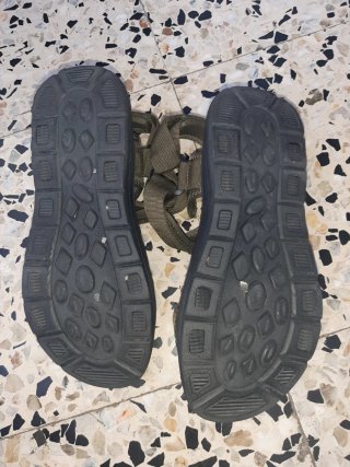 Sandalias INS Verdes y Negras