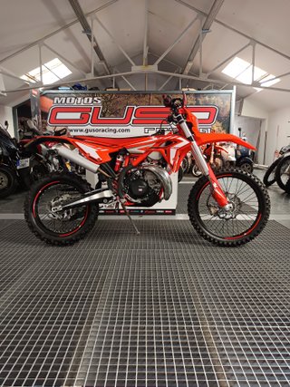 BETA XTRAINER 300 2024 - 878 km