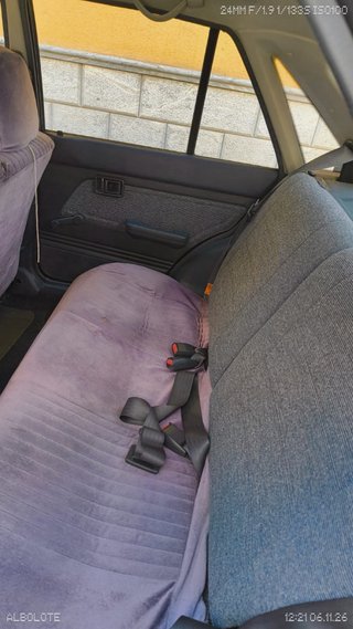 Mazda 323 1989 ubicacion  en Albolote GRANADA