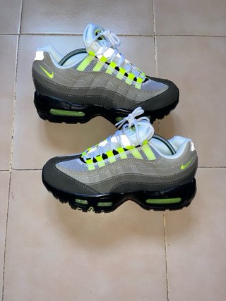 Nike Air Max 95 Gris y Verde