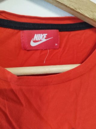 Camiseta naranja Nike Talla M