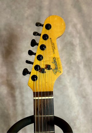 Fender Stratocaster Japan 1986 MIJ mejorada