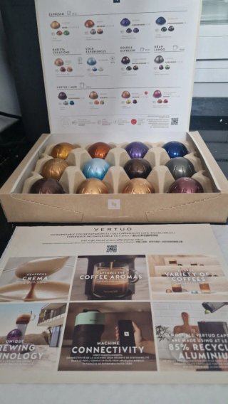 Cafetera Nespresso DeLonghi