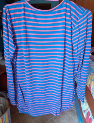 Camiseta rayas azul y roja París Torre Eiffel