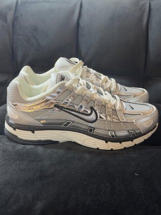 Nike P-6000 Plata y Negro