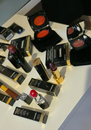 Lotto 10 pezzi Cosmetici Chanel