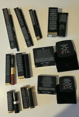 Lotto 10 pezzi Cosmetici Chanel