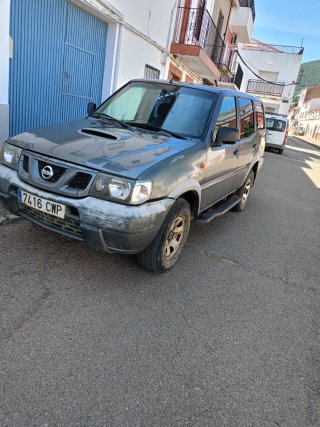 Nissan Terrano II 2004