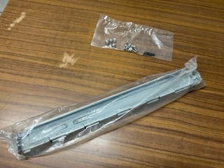 Kit 2 guide rack 19” slitte NUOVE server ups nas