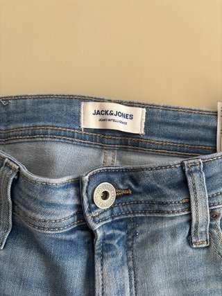 Pantalón Corto Vaquero Roto Jack&Jones