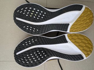 Zapatillas Nike Quest 5 Negro/Verde Talla 44.5