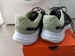 Zapatillas Nike Quest 5 Negro/Verde Talla 44.5