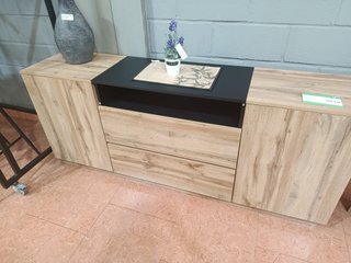 Cómoda 2 puertas madera y metal