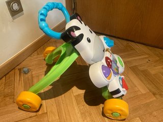 Pack Moto Juguettos y Andador Cebra Fisher Price