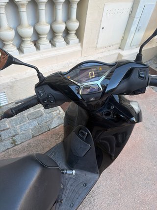 Honda SH 125 2022 Negra