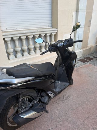 Honda SH 125 2022 Negra