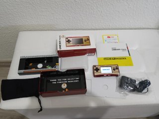 Game Boy Micro Famicom Edition