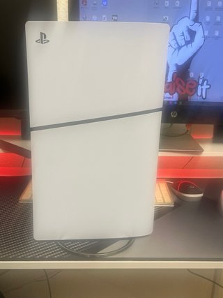 PlayStation 5 PS5 Slim con disco nueva.