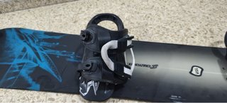 Tabla de Snowboard con Fijaciones