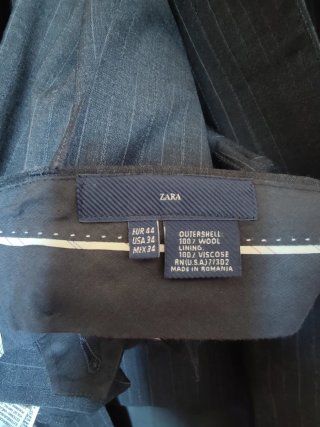 Traje de raya diplomática gris. Talla M/L